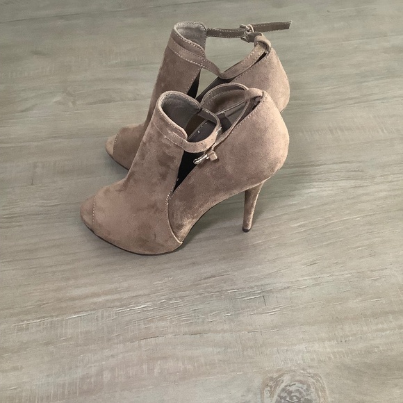 ZigiSoho Peep toe Stiletto Bootie - Picture 4 of 4